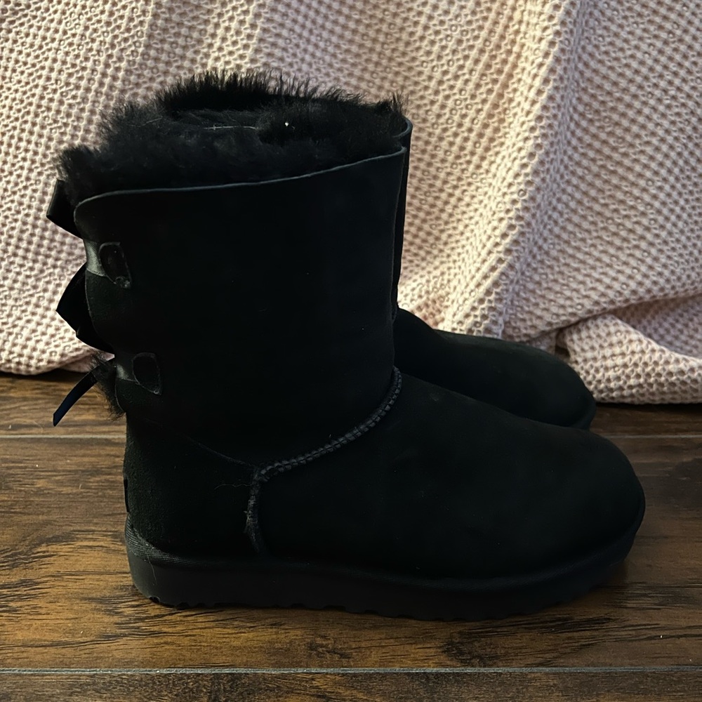 UGG Bailey Bow II